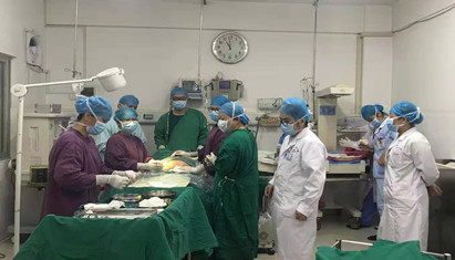 �����ˣ�����������ҽԺ�ɹ�����һ������ƾ�7Ȧ�ı���