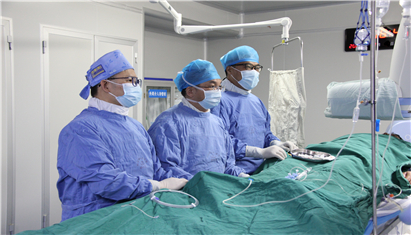 ����ΪȺ�ڰ�ʵ�¡�ϵ�л֮�������١�������������ҽԺ��ʹ���ĳɹ�ʵʩ����PCI�����Ȼ��